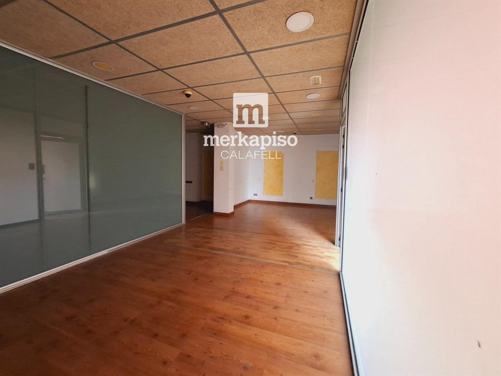 Commerciale in vendita in Bellvei - 105.000 € (Rif: 9511300)