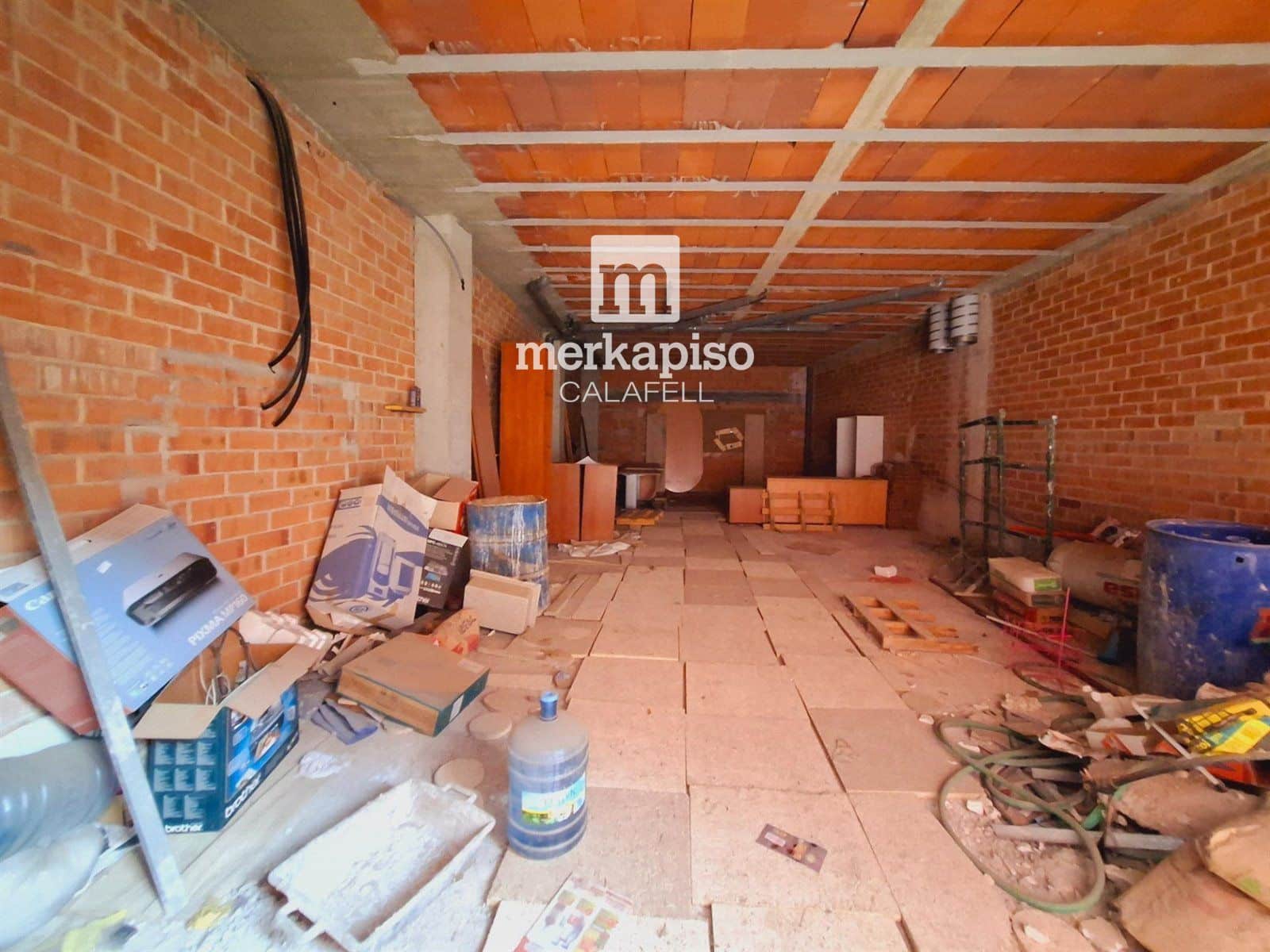 Commerciale in vendita in Bellvei - 105.000 € (Rif: 9511300)