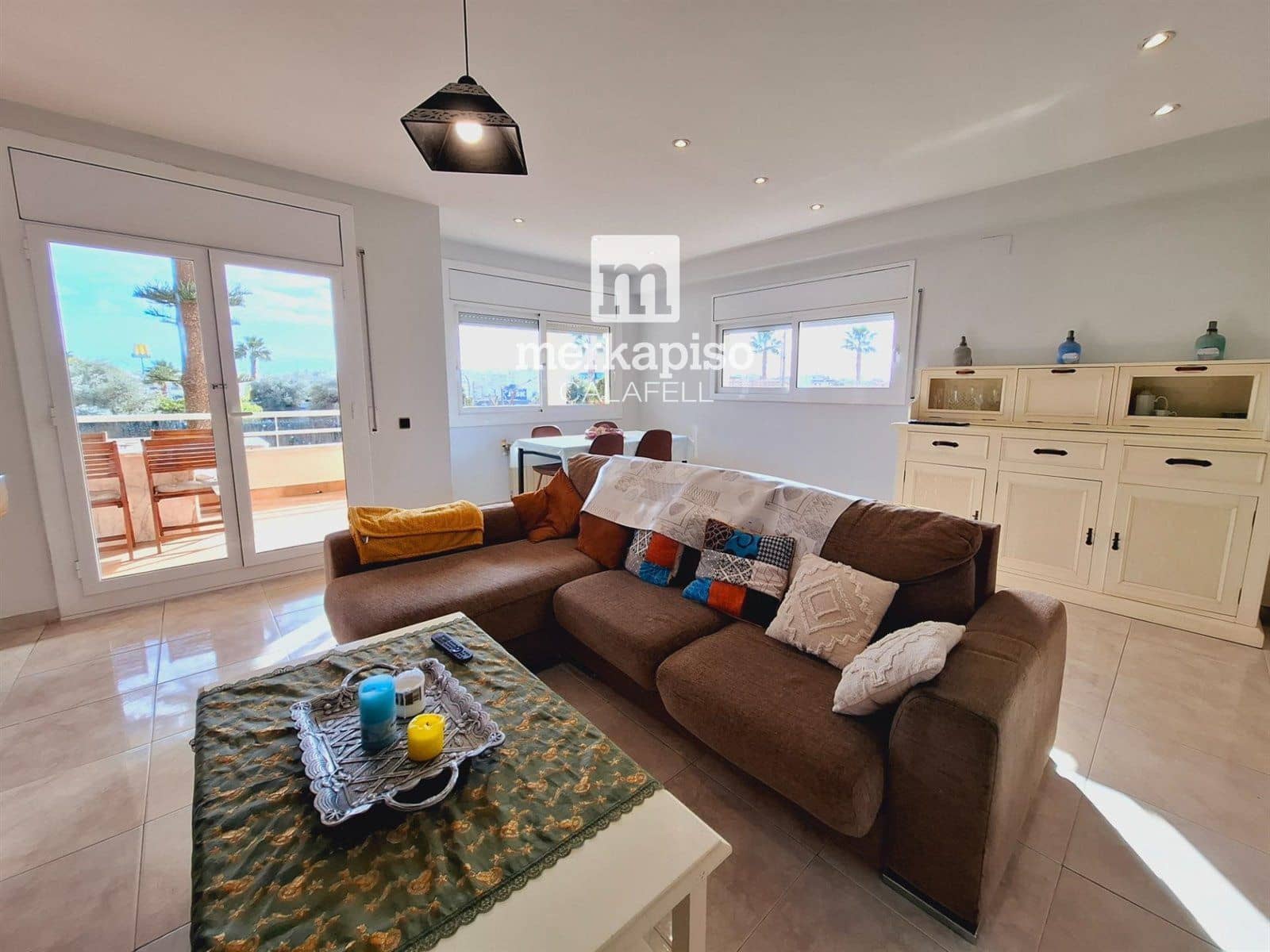 4 soveværelse Byhus til salg i Calafell med swimmingpool garage - € 480.000 (Ref: 9511302)