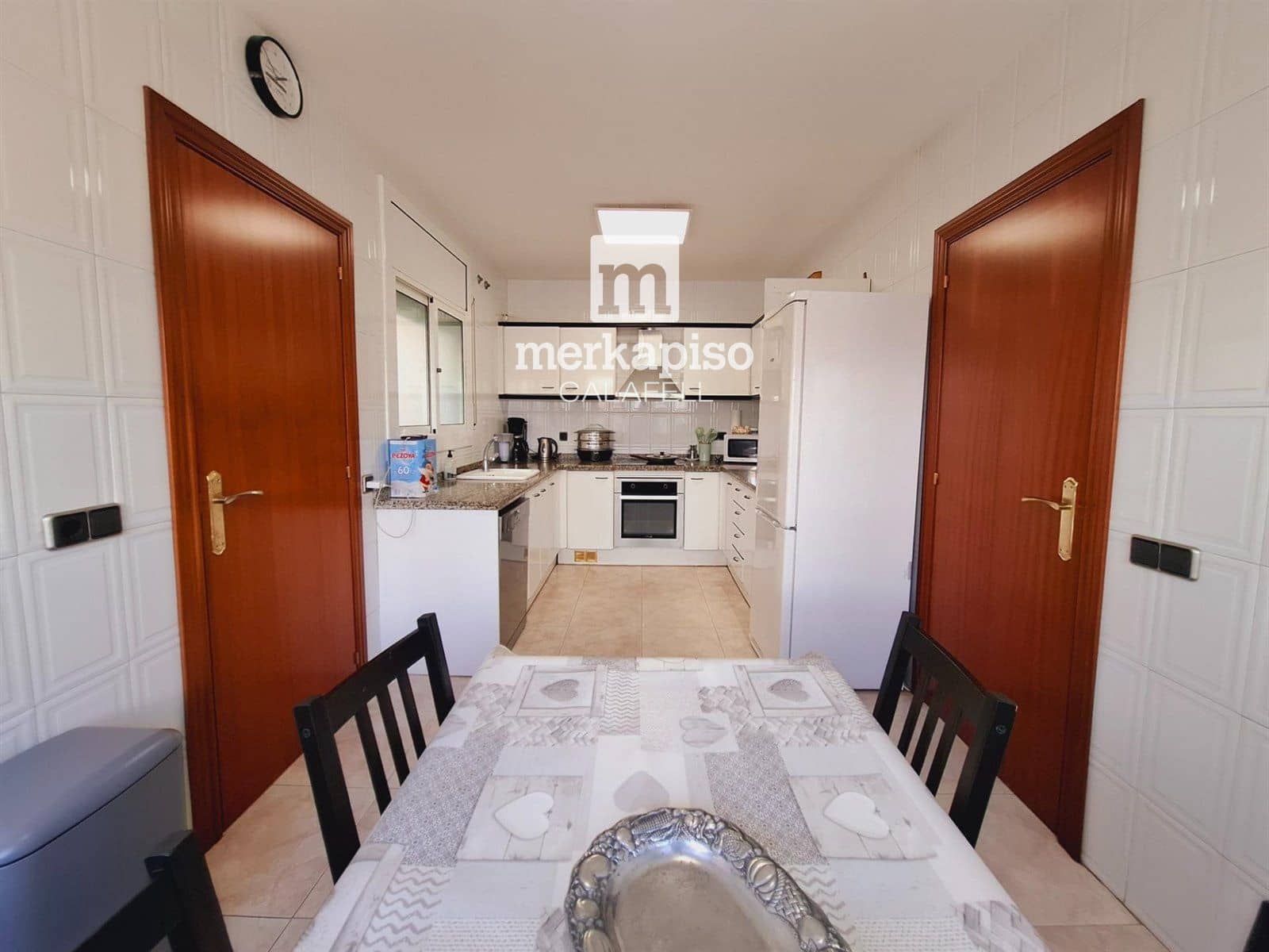 4 soveværelse Byhus til salg i Calafell med swimmingpool garage - € 480.000 (Ref: 9511302)