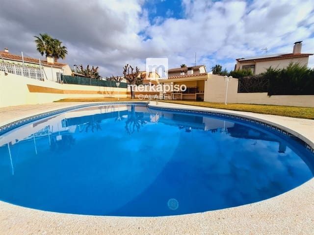 4 soveværelse Byhus til salg i Calafell med swimmingpool garage - € 480.000 (Ref: 9511302)