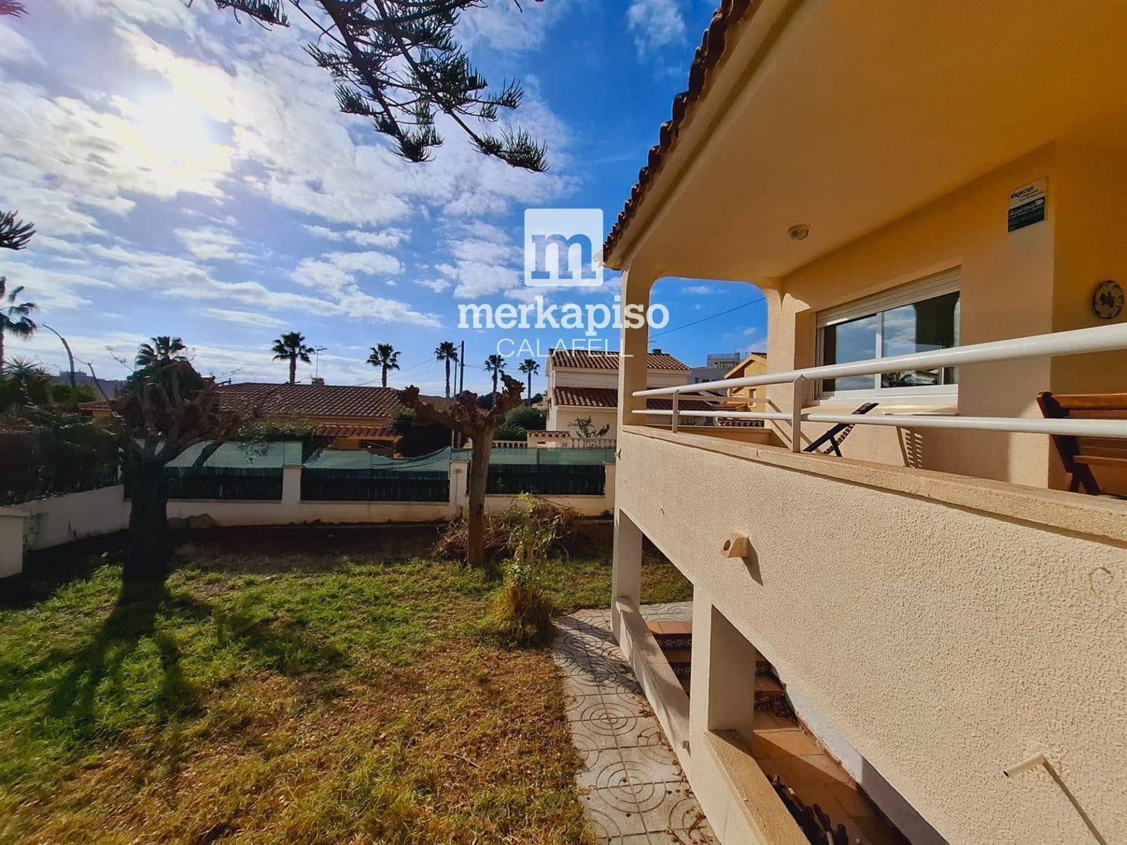 4 soveværelse Byhus til salg i Calafell med swimmingpool garage - € 480.000 (Ref: 9511302)