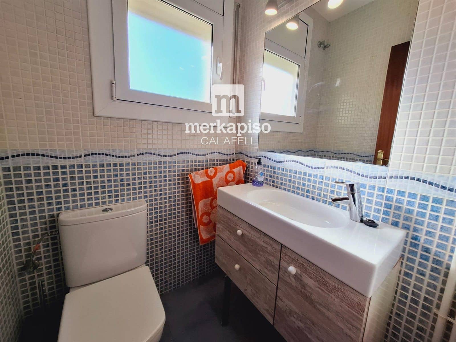 4 soveværelse Byhus til salg i Calafell med swimmingpool garage - € 480.000 (Ref: 9511302)