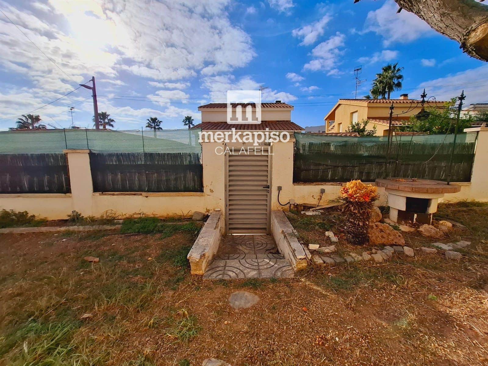 4 soveværelse Byhus til salg i Calafell med swimmingpool garage - € 480.000 (Ref: 9511302)