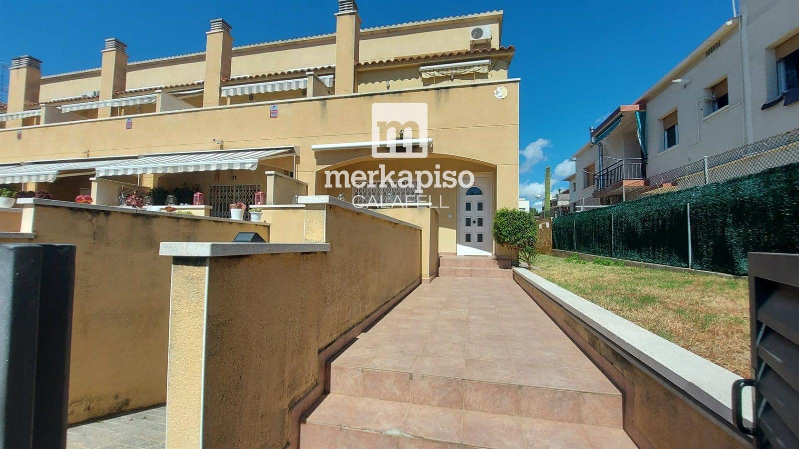 4 quarto Casa em Banda para venda em Segur de Calafell com piscina - 340 000 € (Ref: 9523451)