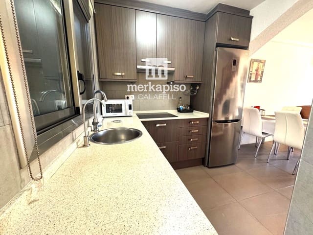 Casa de 3 habitaciones en Torredembarra en venta con piscina garaje - 250.000 € (Ref: 9523458)