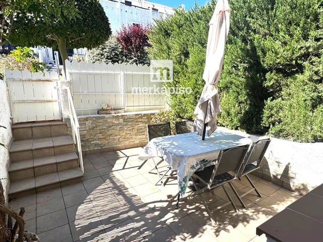 Casa de 3 habitaciones en Torredembarra en venta con piscina garaje - 250.000 € (Ref: 9523458)