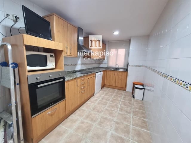 Piso de 4 habitaciones en Torredembarra en venta con garaje - 270.000 € (Ref: 9525317)