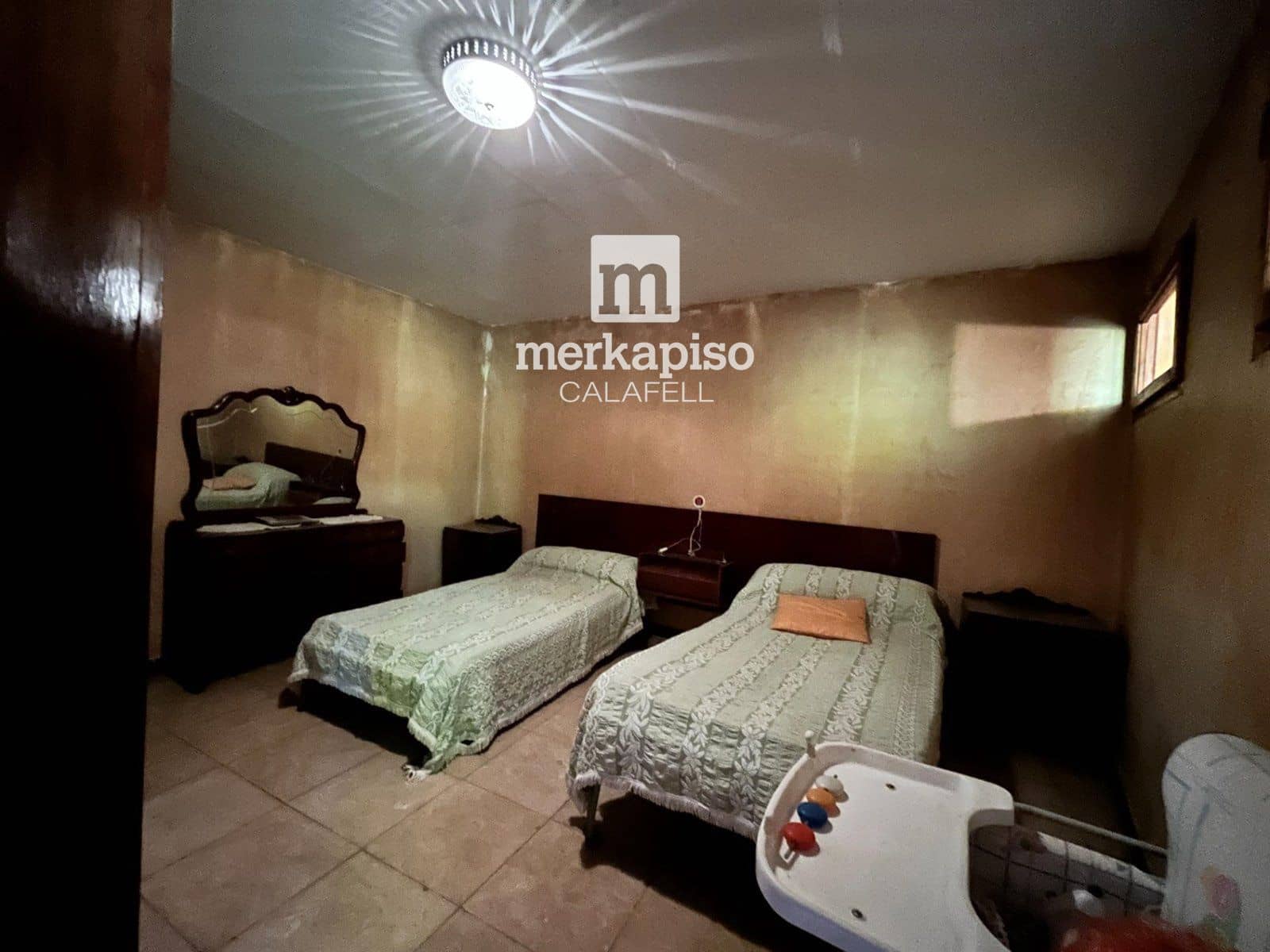 6 soveværelse Villa til salg i Sant Sadurni d'Anoia med garage - € 300.000 (Ref: 9525323)