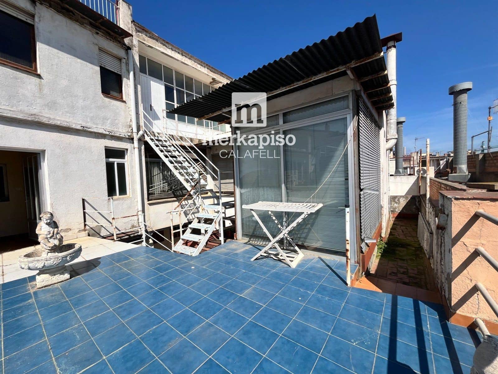 6 soveværelse Villa til salg i Sant Sadurni d'Anoia med garage - € 300.000 (Ref: 9525323)