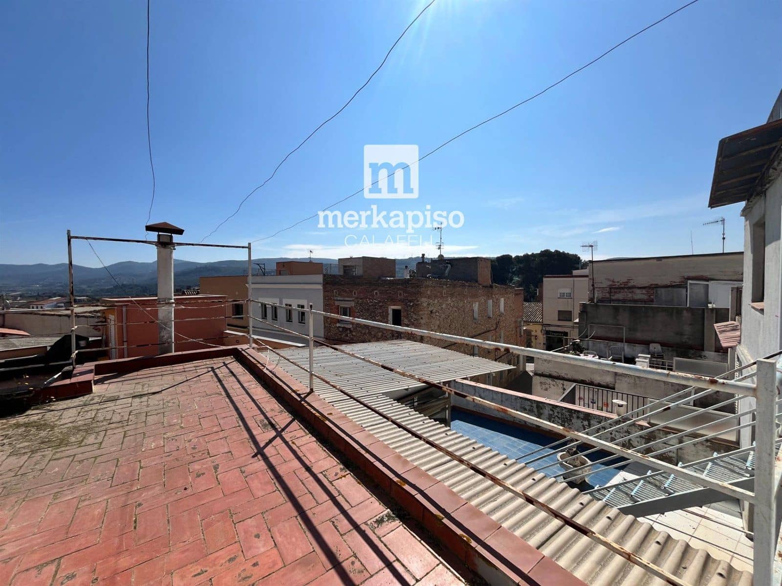 6 soveværelse Villa til salg i Sant Sadurni d'Anoia med garage - € 300.000 (Ref: 9525323)