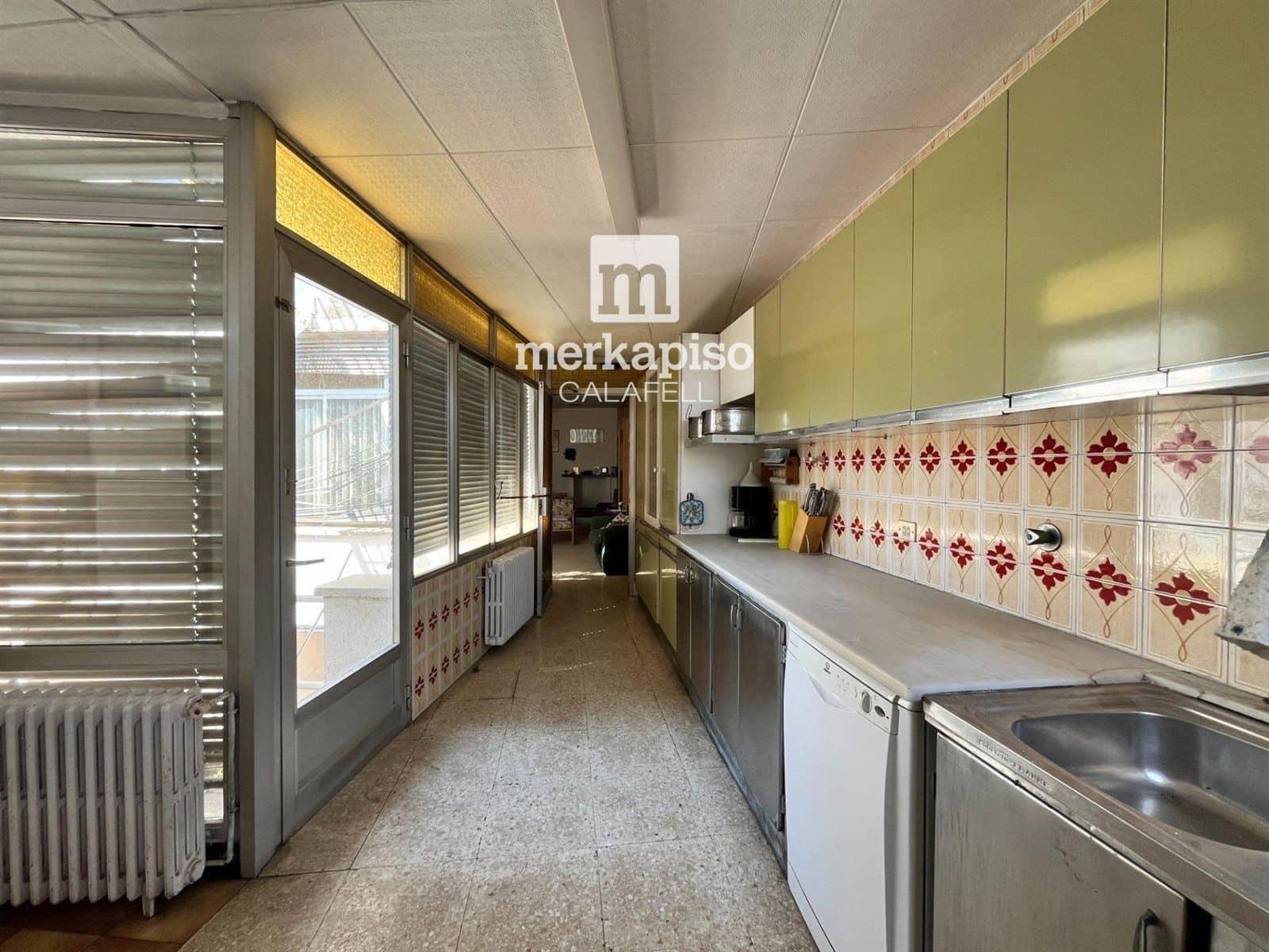 6 soveværelse Villa til salg i Sant Sadurni d'Anoia med garage - € 300.000 (Ref: 9525323)