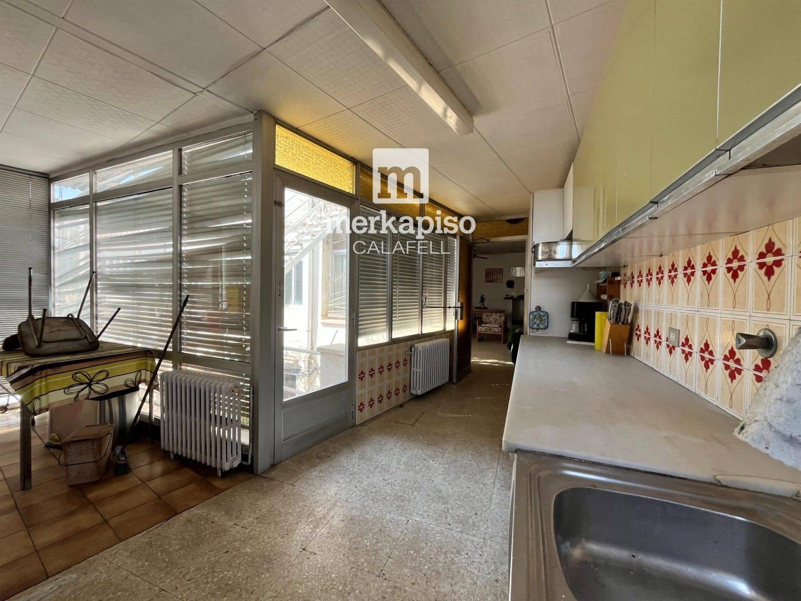 6 soveværelse Villa til salg i Sant Sadurni d'Anoia med garage - € 300.000 (Ref: 9525323)