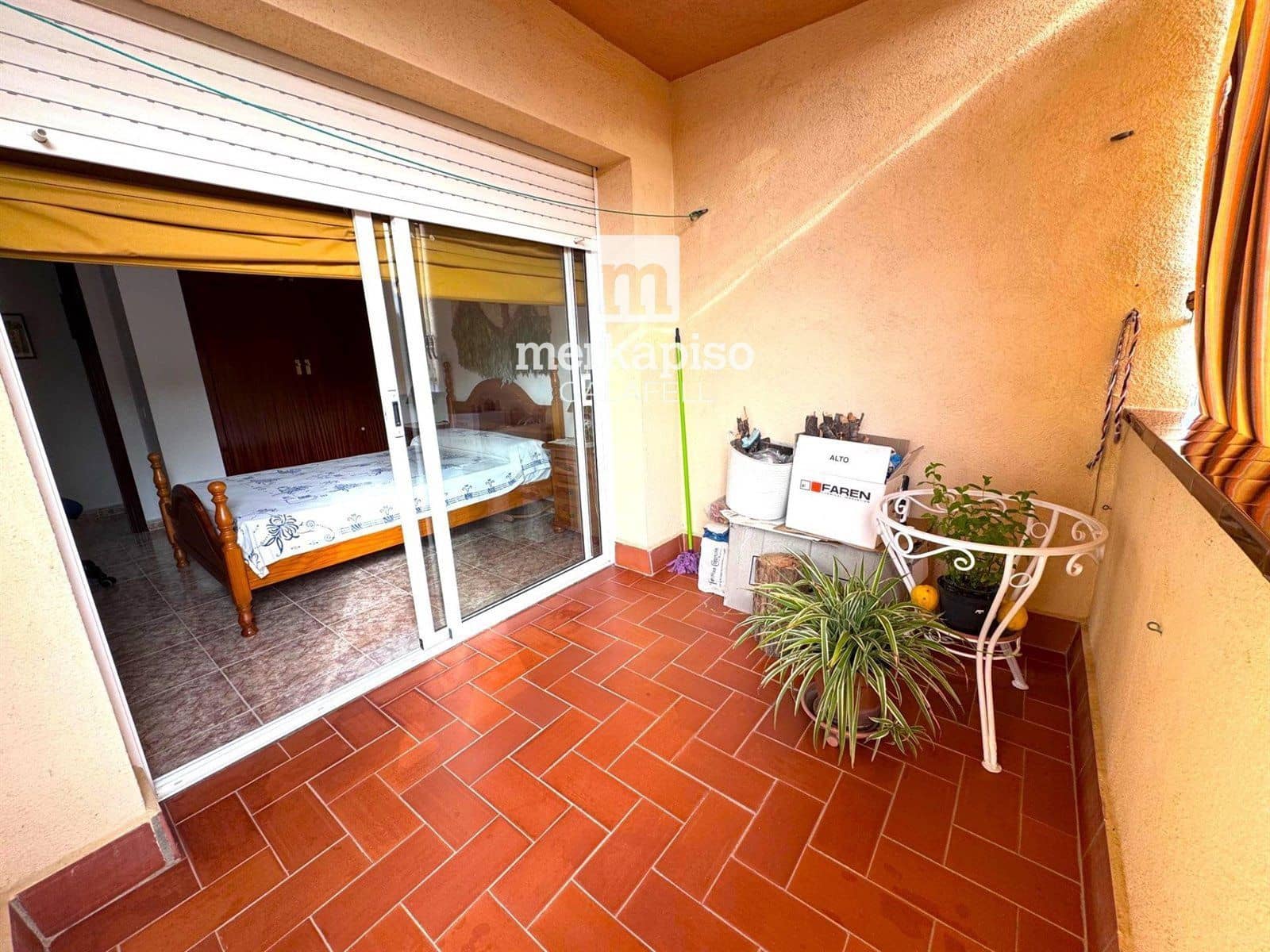 3 makuuhuone Kattohuoneisto myytävänä paikassa La Pobla de Montornes mukana 
autotalli - 179 000 € (Ref: 9525324)