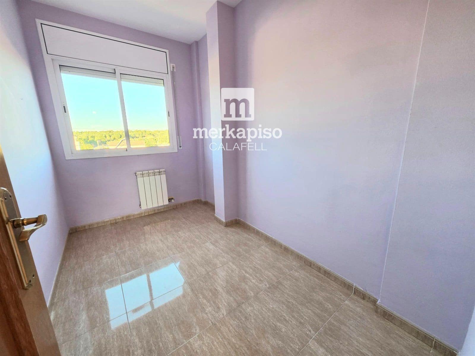 4 makuuhuone Omakotitalo myytävänä paikassa La Pobla de Montornes mukana 
autotalli - 270 000 € (Ref: 9525328)