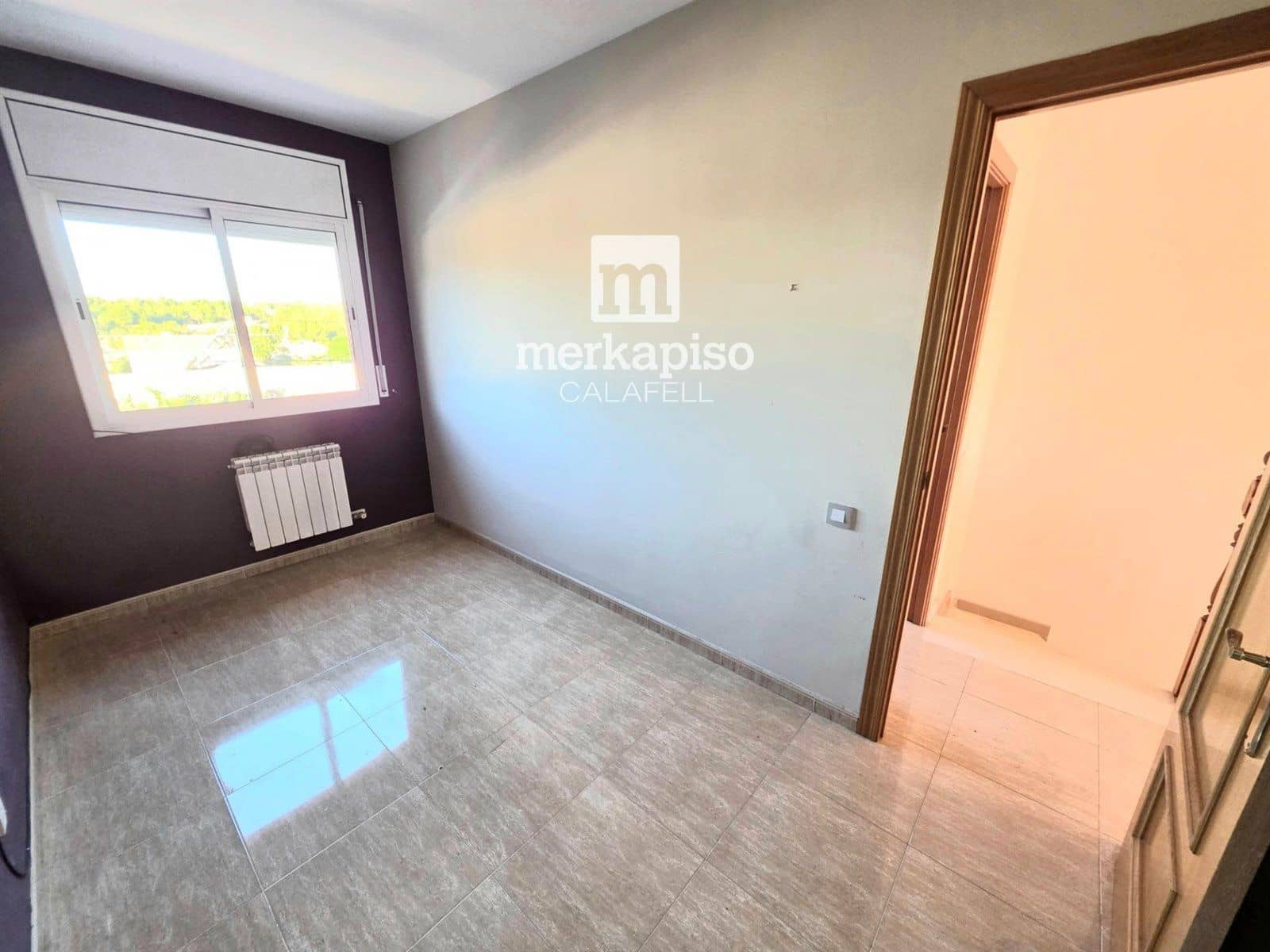 4 makuuhuone Omakotitalo myytävänä paikassa La Pobla de Montornes mukana 
autotalli - 270 000 € (Ref: 9525328)