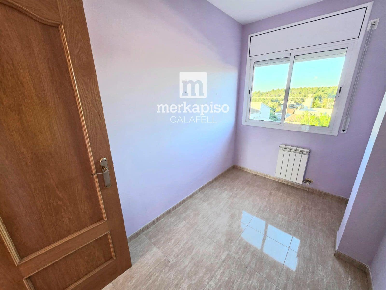 4 makuuhuone Omakotitalo myytävänä paikassa La Pobla de Montornes mukana 
autotalli - 270 000 € (Ref: 9525328)