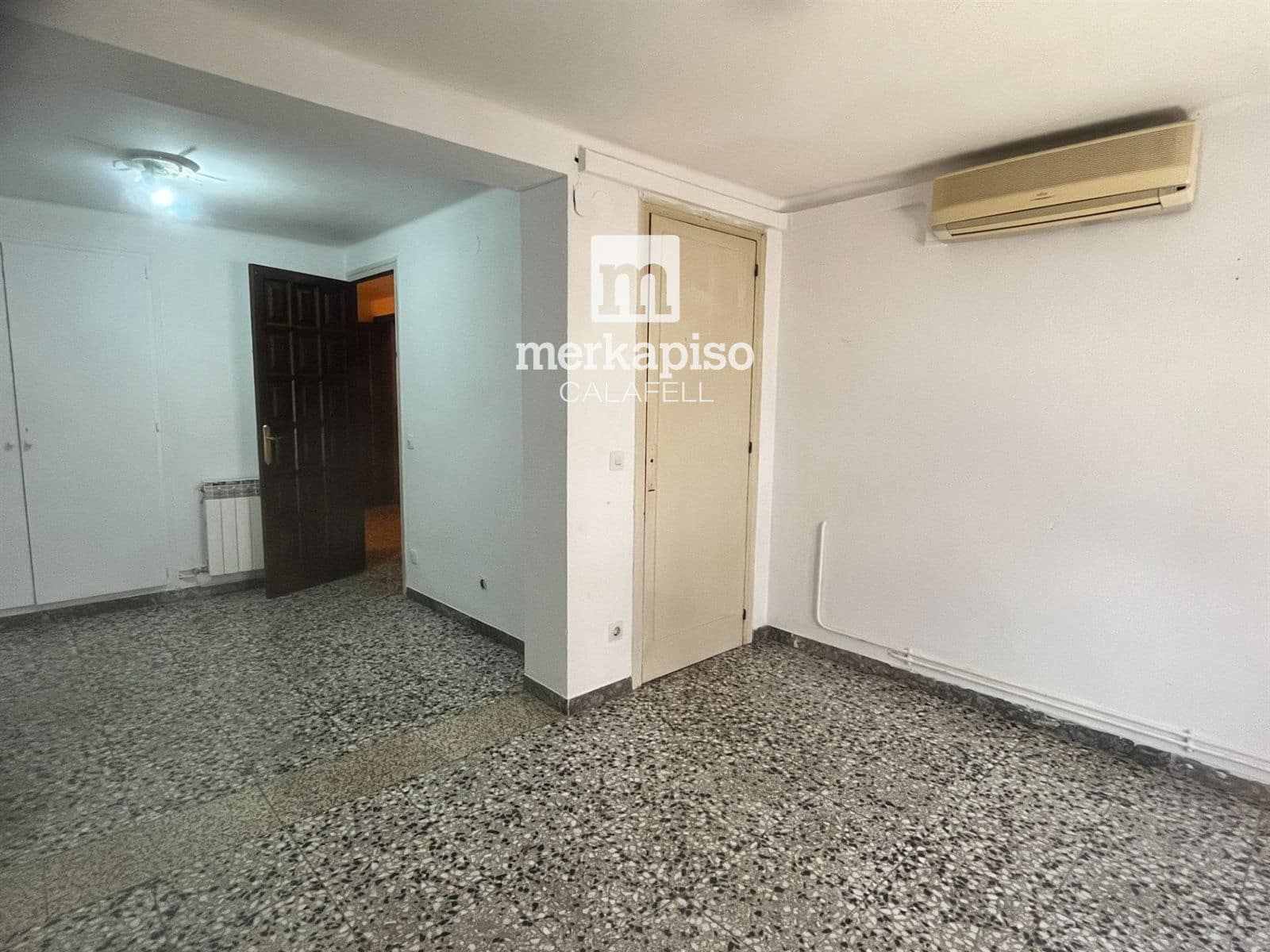 5 soveværelse Byhus til salg i El Vendrell - € 219.000 (Ref: 9525331)