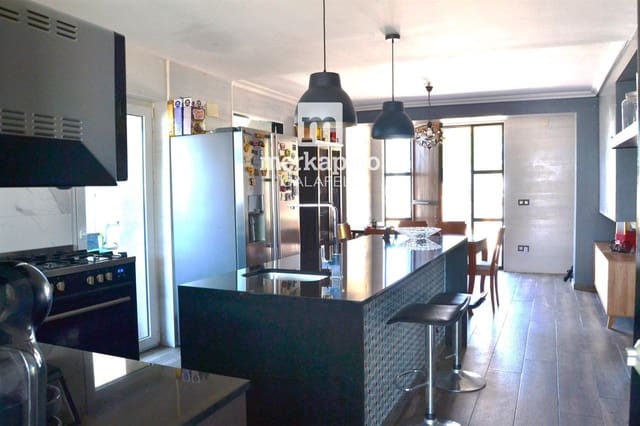 4 slaapkamer Villa te koop in Creixell - € 290.000 (Ref: 9525335)