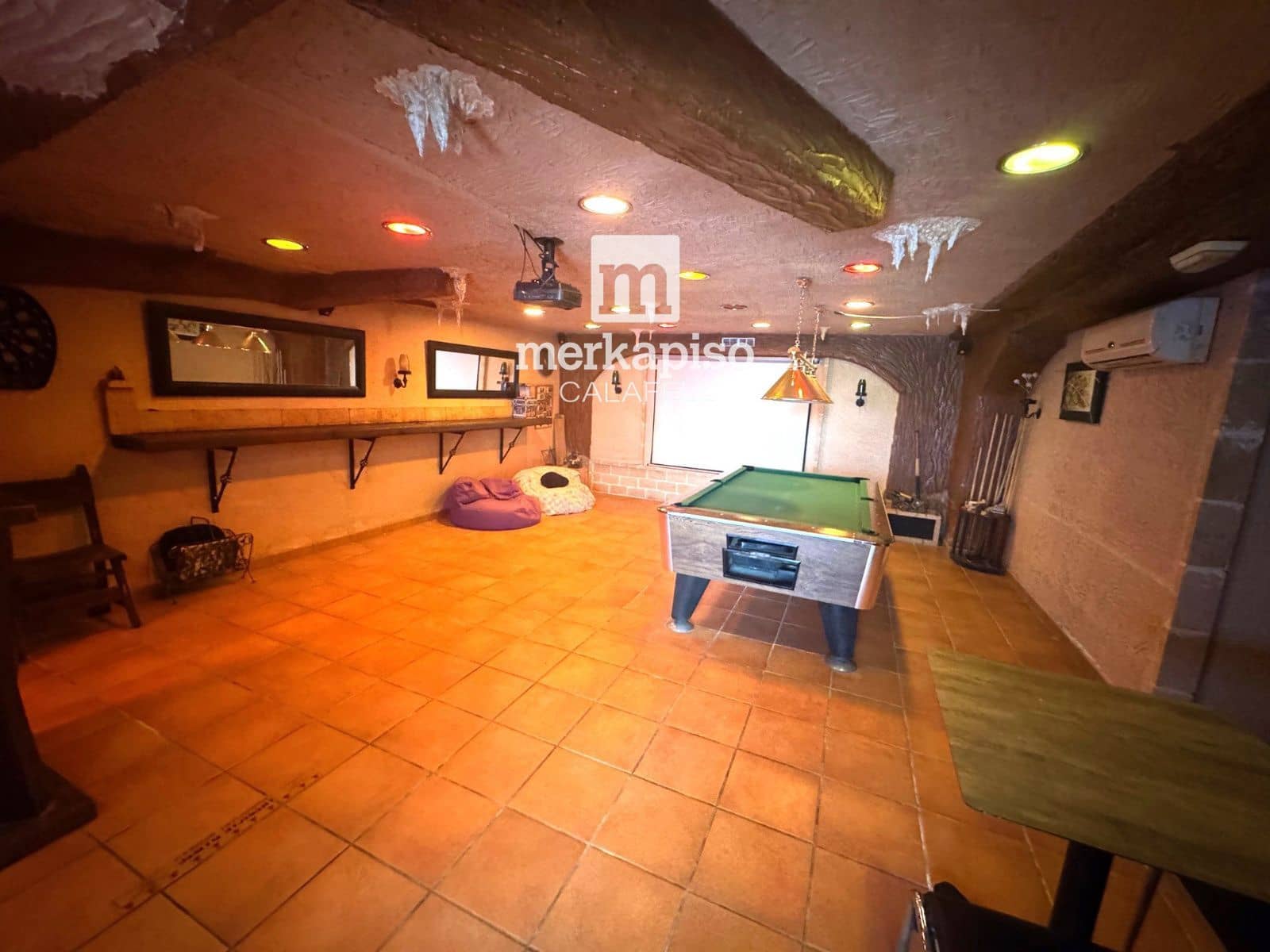 5 soverom Villa til salgs i Roda de Bara med svømmebasseng - € 630 000 (Ref: 9535012)