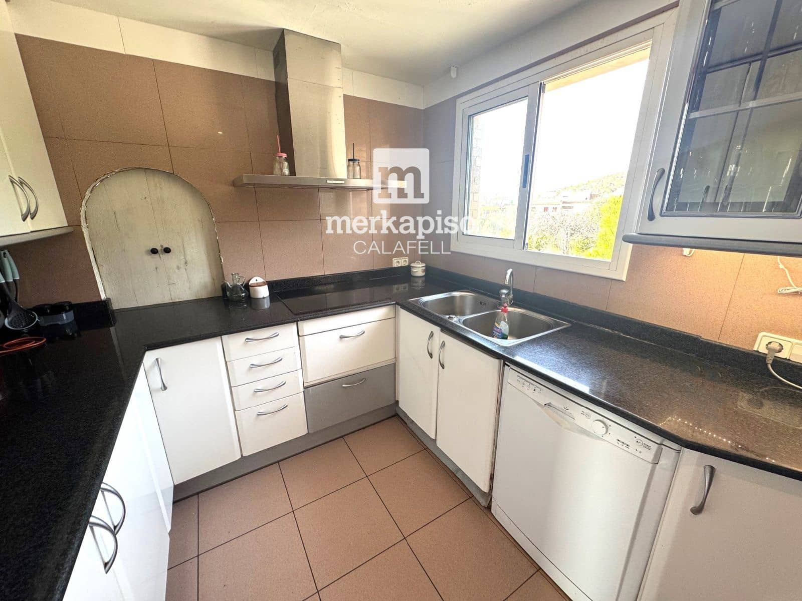 5 soverom Villa til salgs i Roda de Bara med svømmebasseng - € 630 000 (Ref: 9535012)