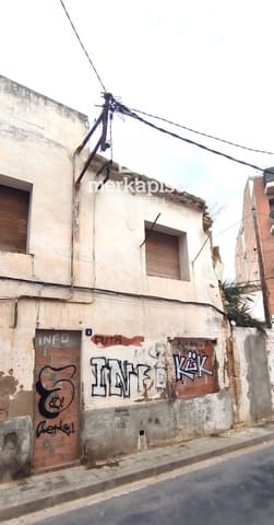 4 slaapkamer Villa te koop in El Vendrell - € 126.000 (Ref: 9535014)