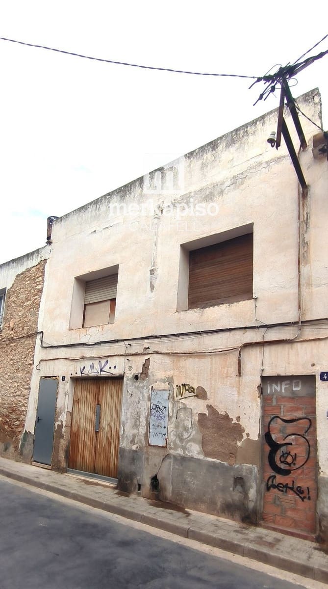 4 slaapkamer Villa te koop in El Vendrell - € 126.000 (Ref: 9535014)