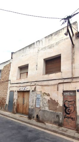 4 slaapkamer Villa te koop in El Vendrell - € 126.000 (Ref: 9535014)