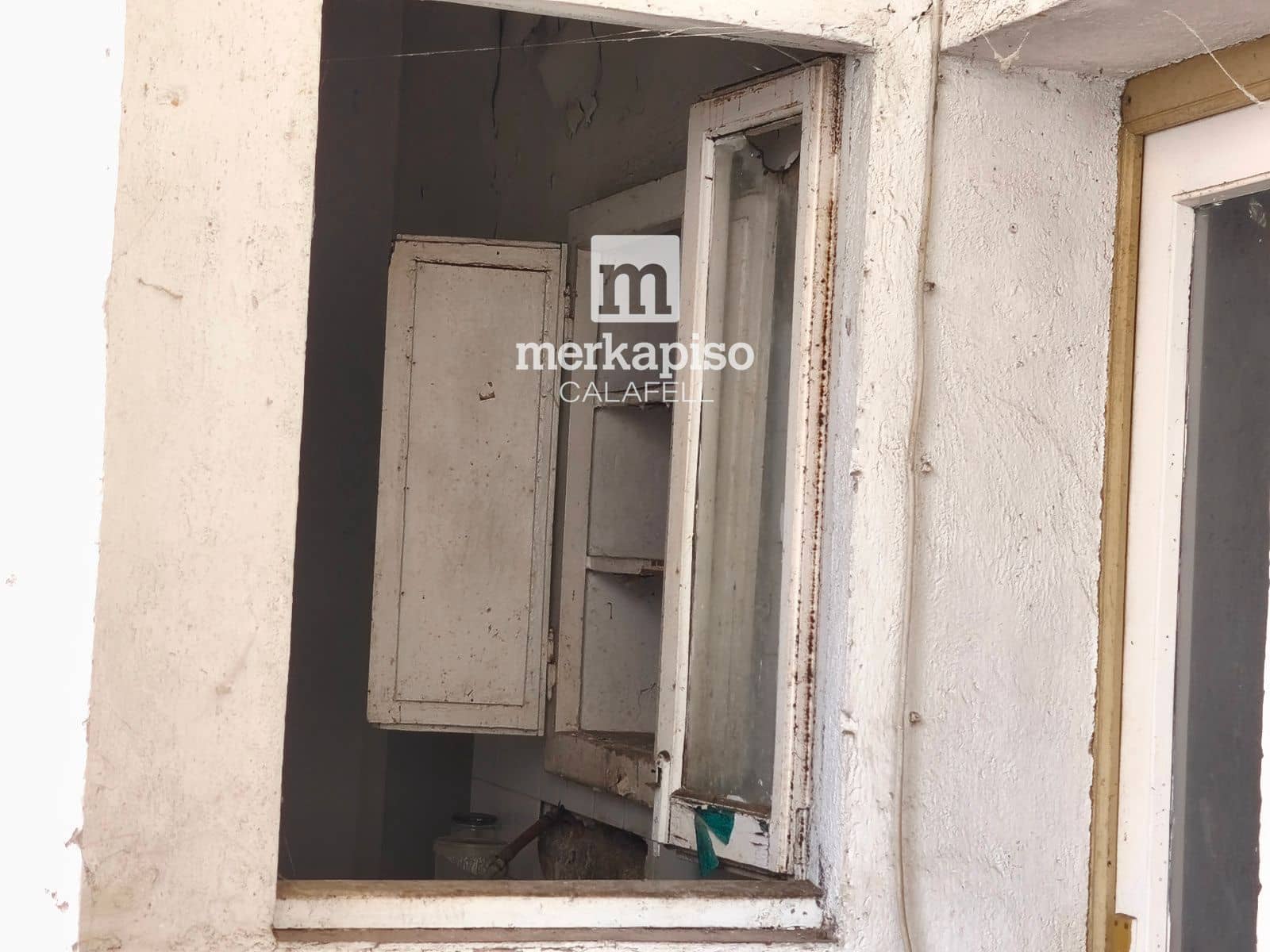 4 slaapkamer Villa te koop in El Vendrell - € 126.000 (Ref: 9535014)