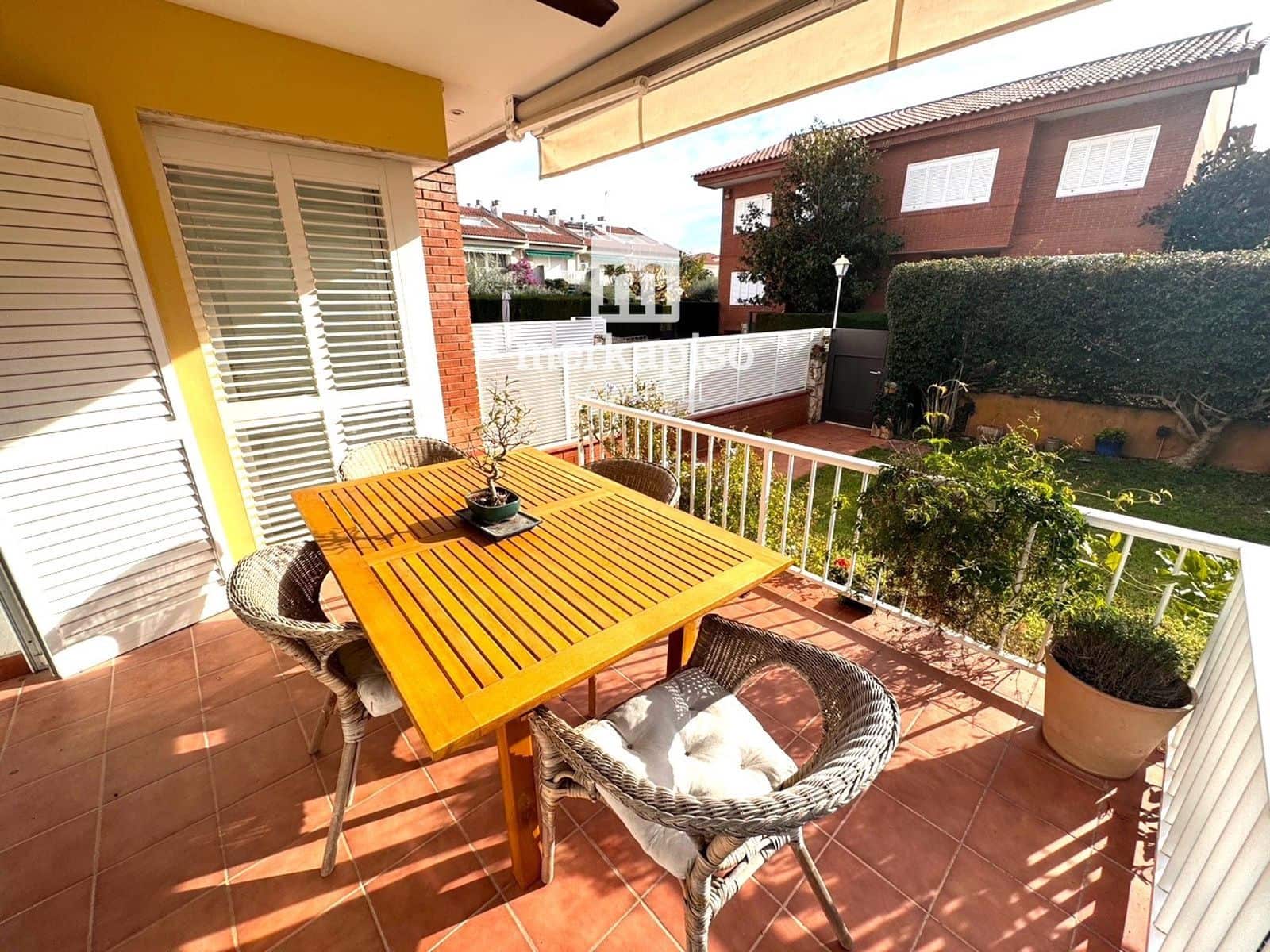 Casa em Banda para venda em Altafulla com garagem - 670 000 € (Ref: 9535016)