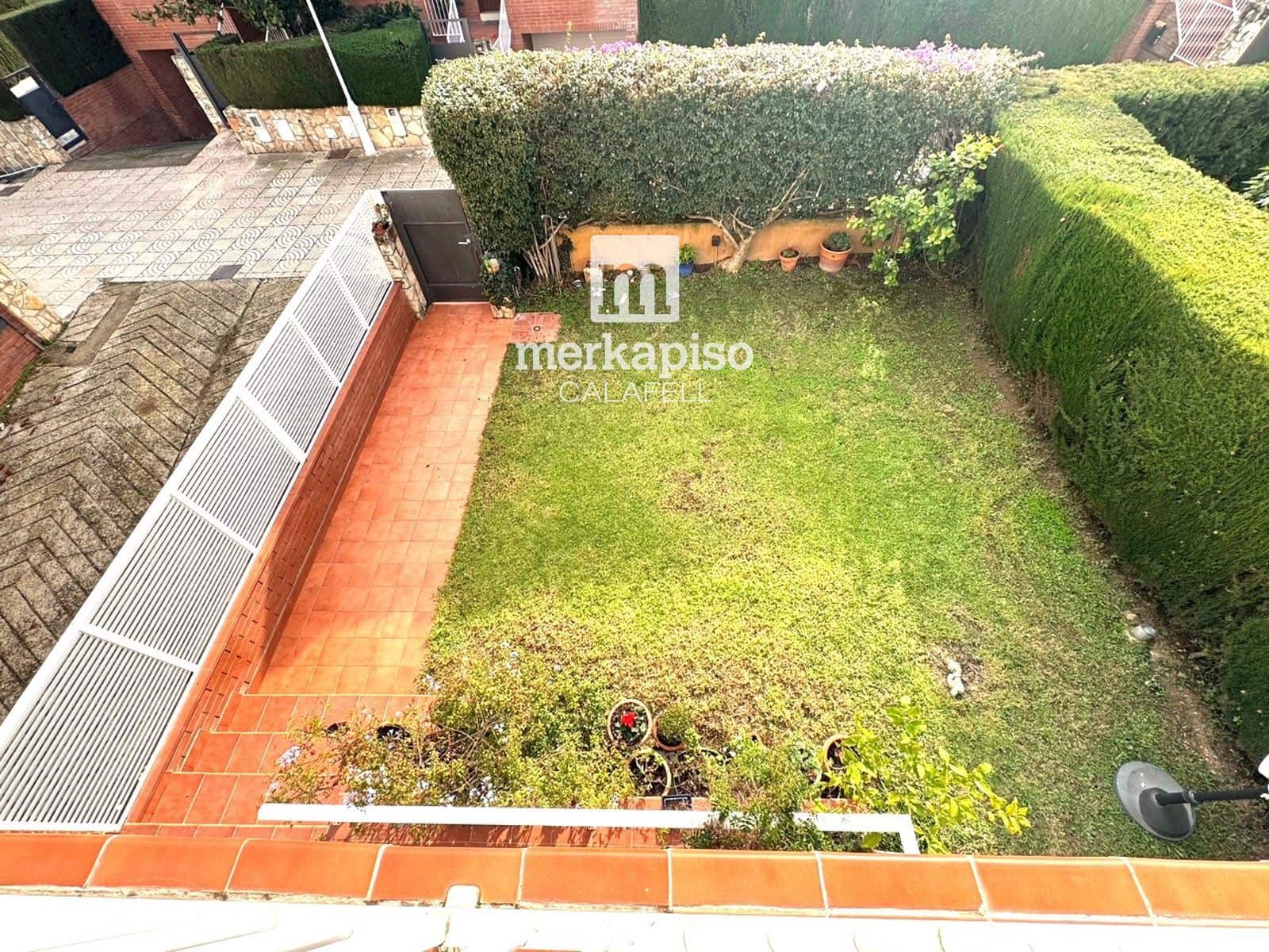 Casa em Banda para venda em Altafulla com garagem - 670 000 € (Ref: 9535016)