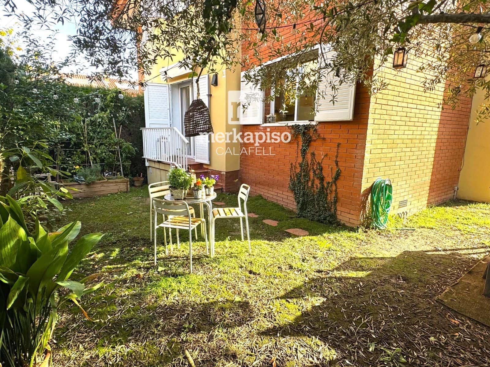 Casa em Banda para venda em Altafulla com garagem - 670 000 € (Ref: 9535016)