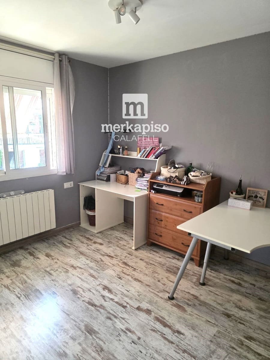 2 soverom Hus til salgs i La Riera de Gaia med svømmebasseng garasje - € 280 000 (Ref: 9535017)