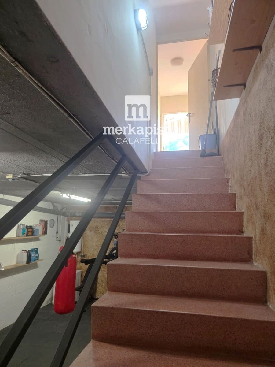 2 soverom Hus til salgs i La Riera de Gaia med svømmebasseng garasje - € 280 000 (Ref: 9535017)