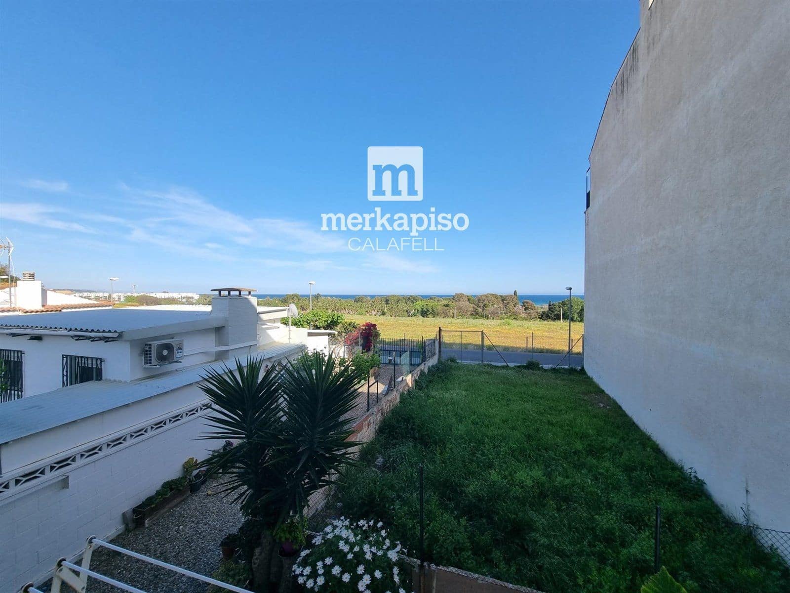 1 bedroom Flat for sale in Torredembarra - € 75,000 (Ref: 9535025)