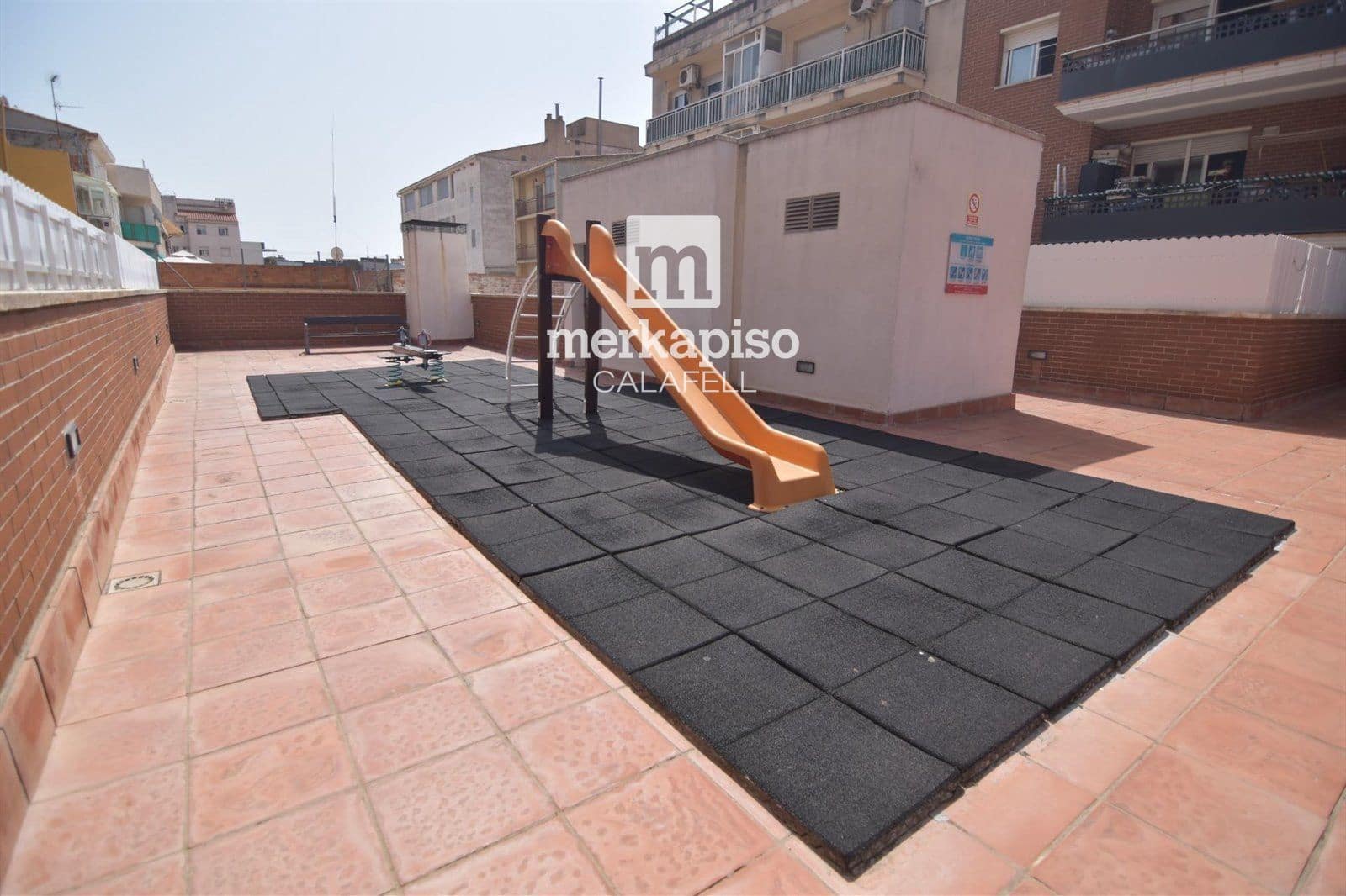 3 bedroom Flat for sale in El Vendrell with pool - € 231,864 (Ref: 9535026)