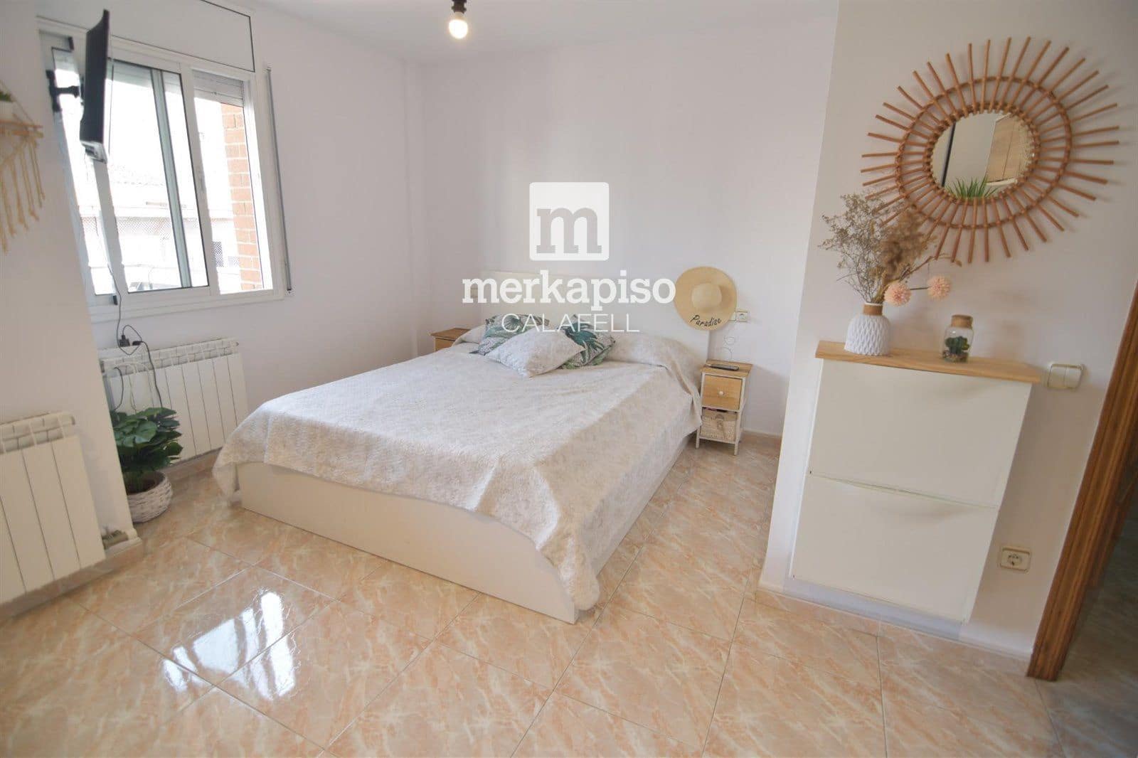 3 bedroom Flat for sale in El Vendrell with pool - € 231,864 (Ref: 9535026)