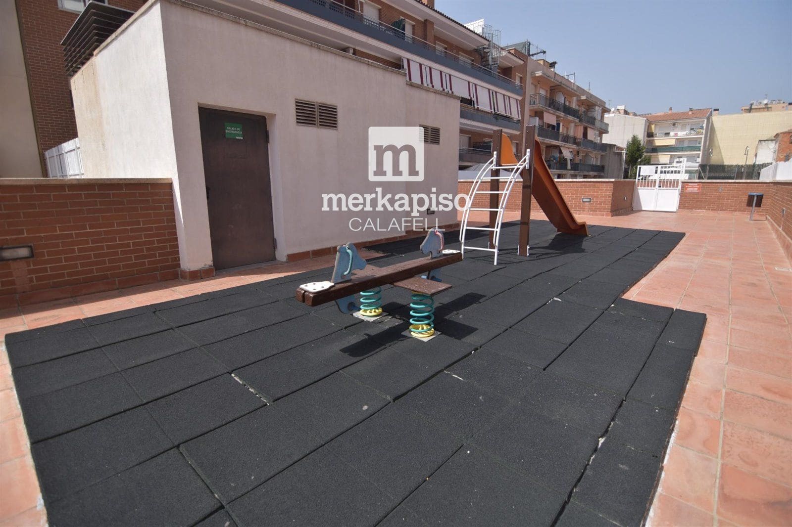 3 bedroom Flat for sale in El Vendrell with pool - € 231,864 (Ref: 9535026)