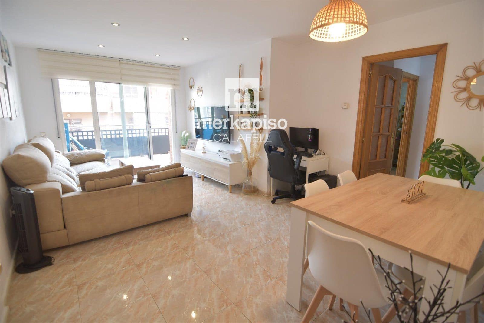 3 bedroom Flat for sale in El Vendrell with pool - € 231,864 (Ref: 9535026)