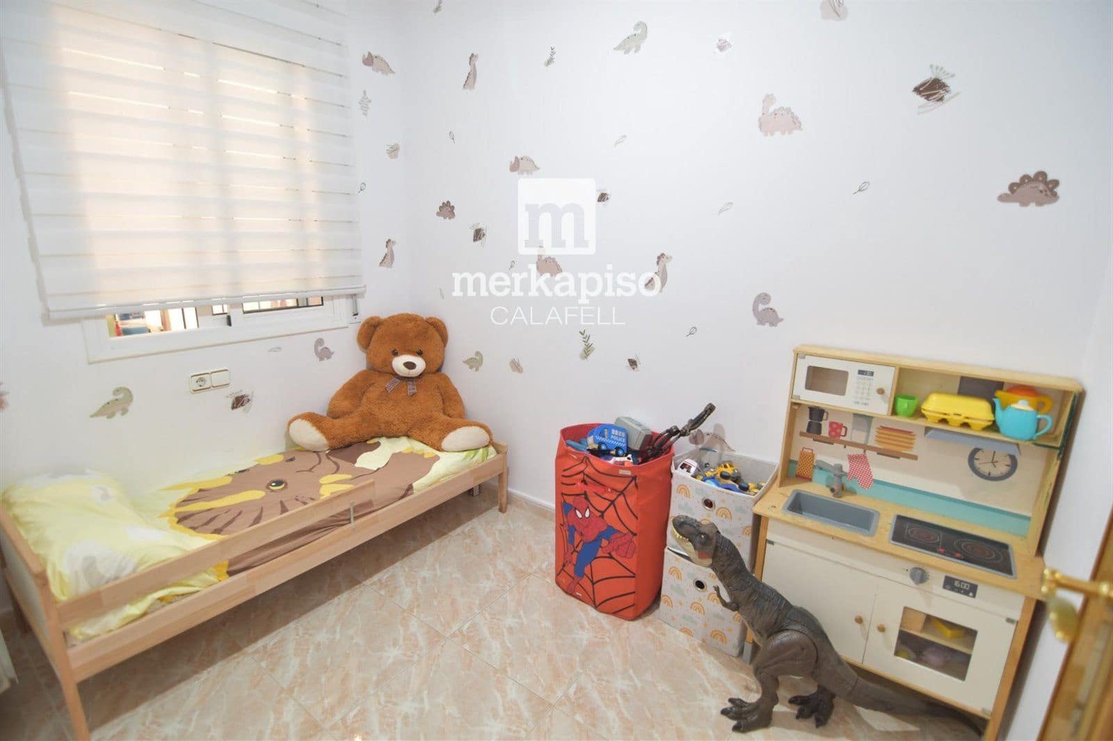 3 bedroom Flat for sale in El Vendrell with pool - € 231,864 (Ref: 9535026)