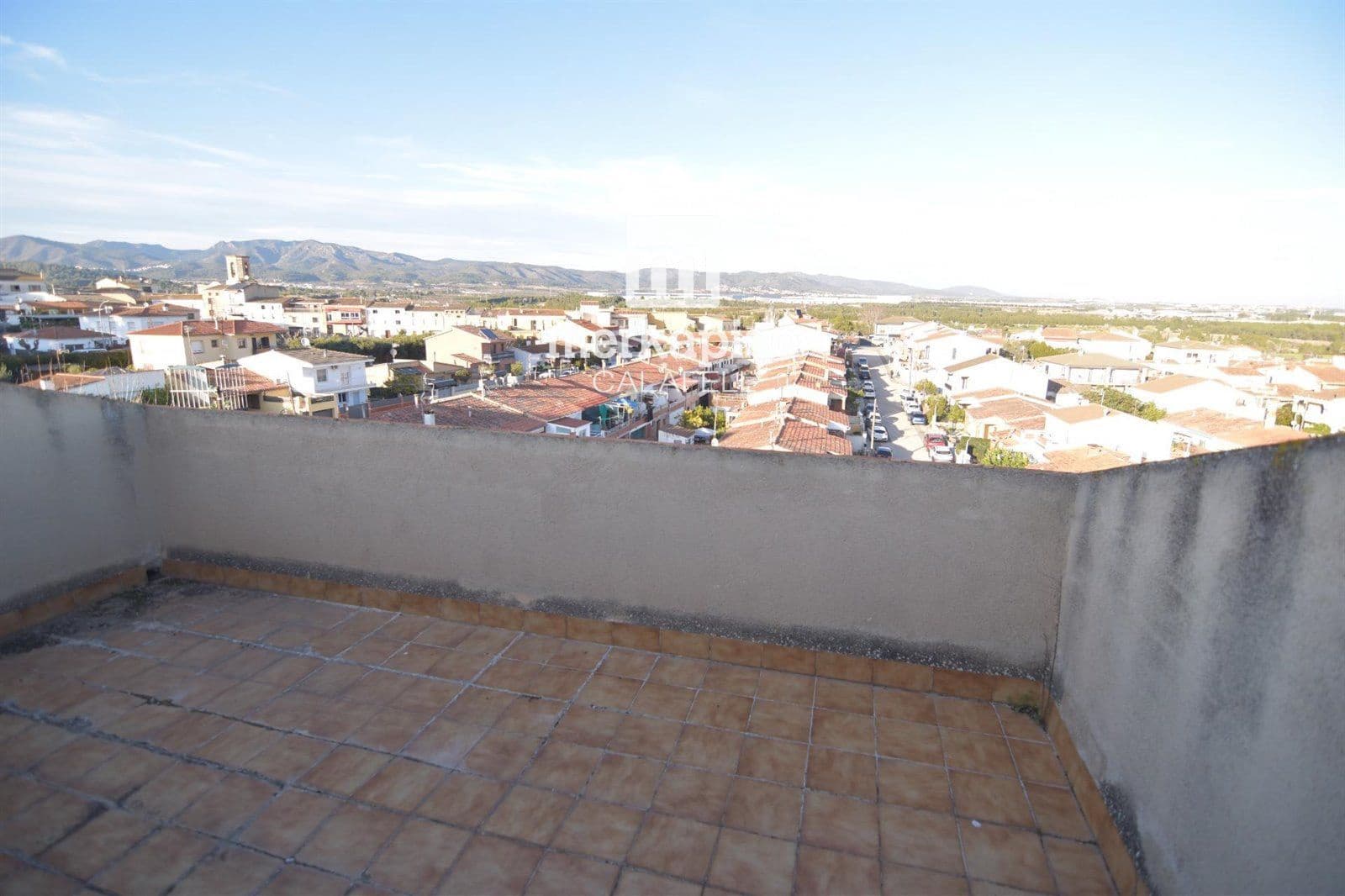 6 soverom Villa til salgs i Albinyana - € 120 000 (Ref: 9535029)