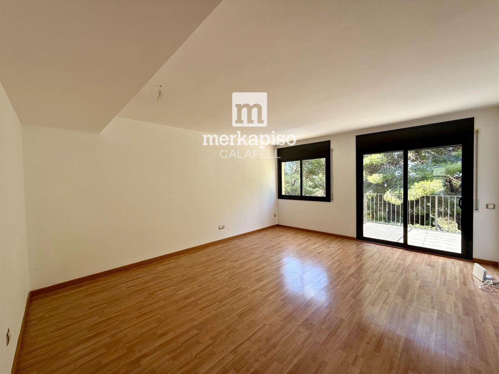 5 bedroom Villa for sale in El Vendrell with pool garage - € 430,000 (Ref: 9535037)