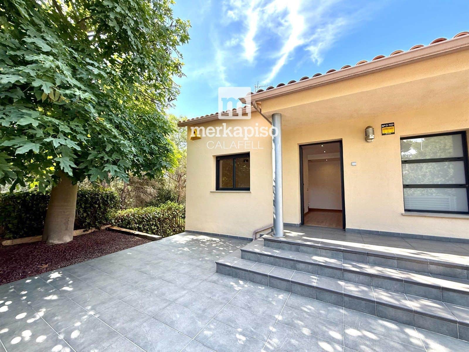 5 bedroom Villa for sale in El Vendrell with pool garage - € 430,000 (Ref: 9535037)