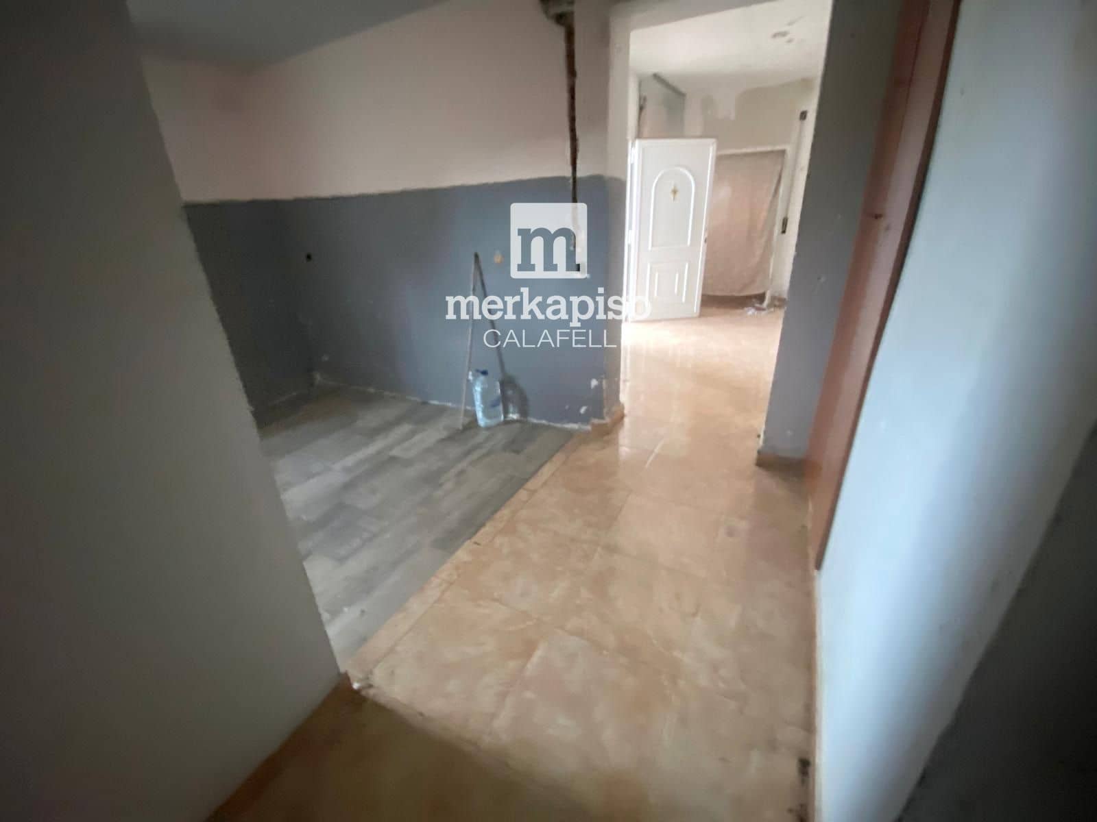 Villa for sale in Cunit - € 180,000 (Ref: 9535185)