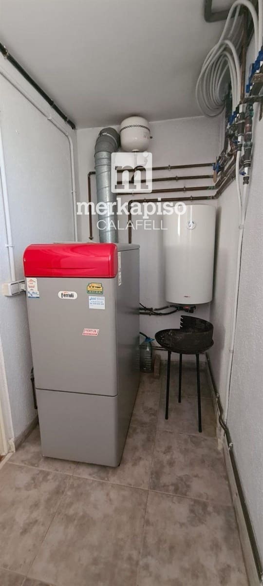 6 soveværelse Villa til salg i Segur de Calafell med swimmingpool - € 490.000 (Ref: 9535187)