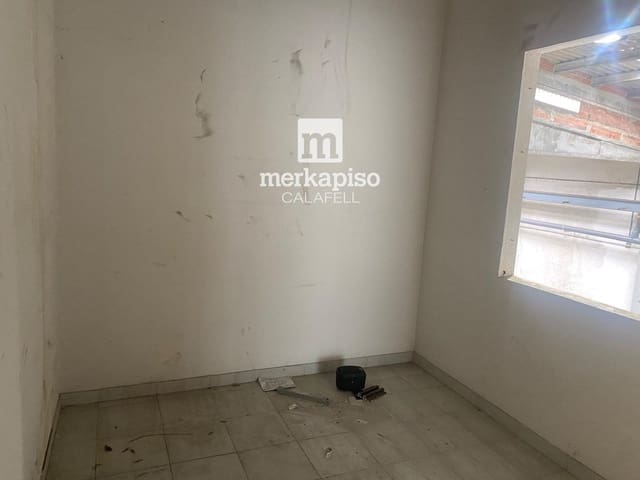 Komercyjne na sprzedaż w El Vendrell - 189 000 € (Ref: 9535283)