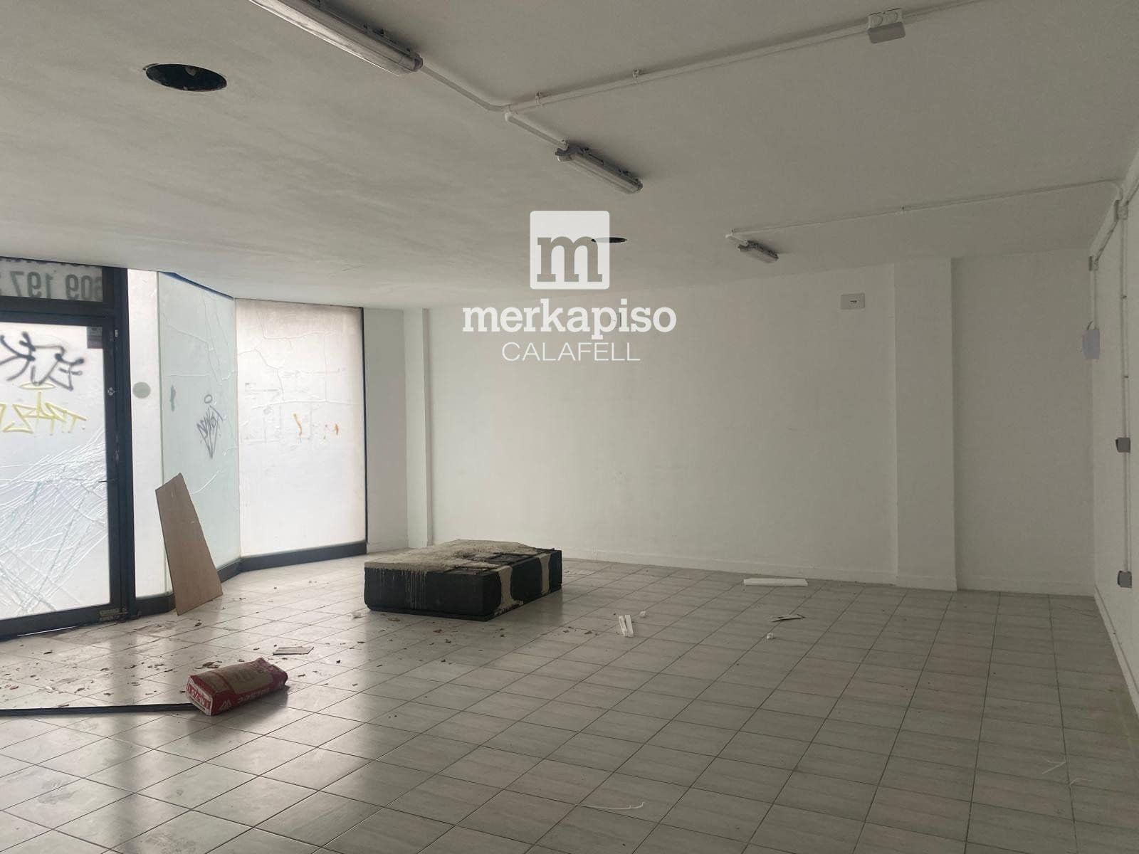 Komercyjne na sprzedaż w El Vendrell - 189 000 € (Ref: 9535283)