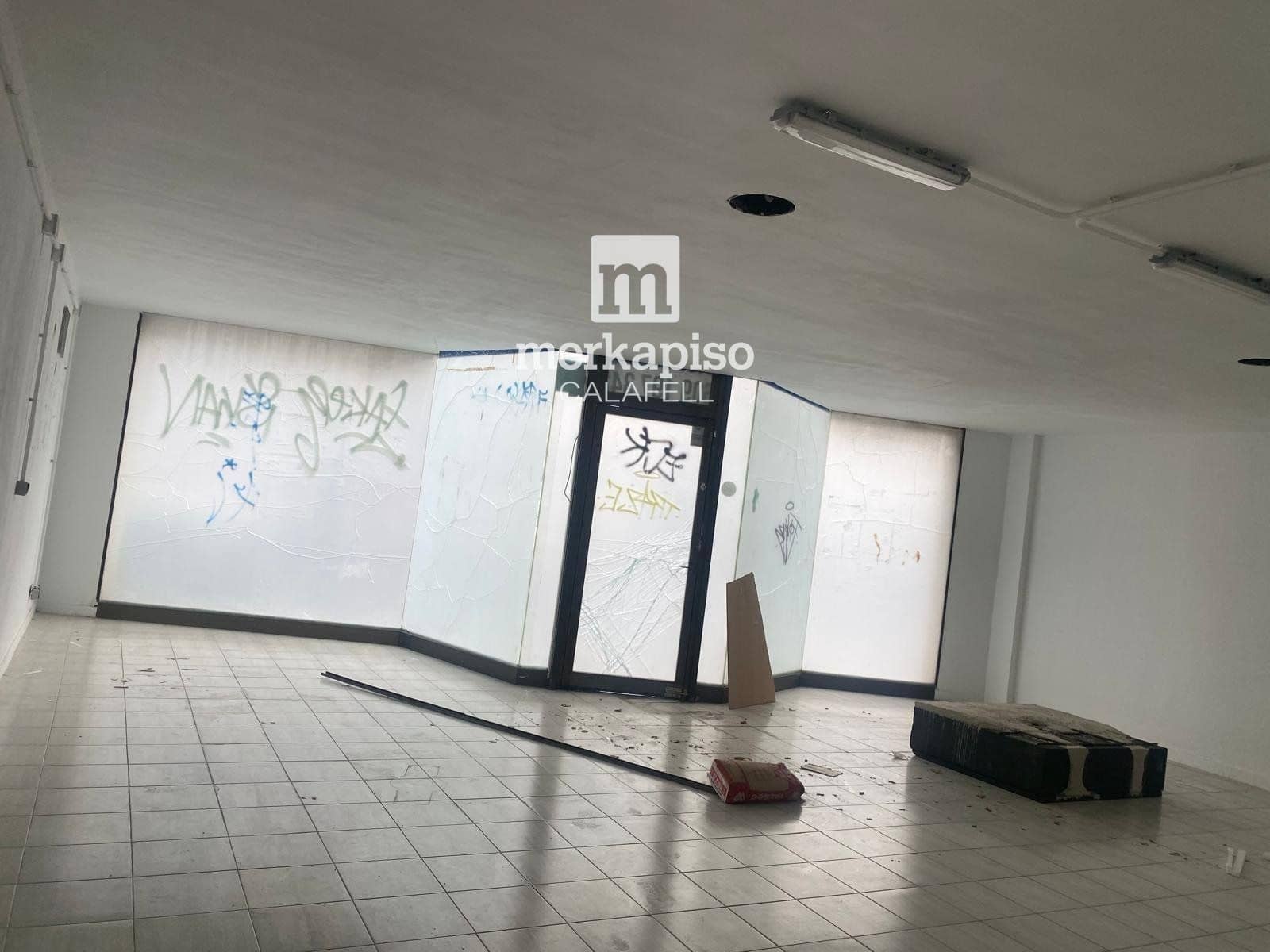 Komercyjne na sprzedaż w El Vendrell - 189 000 € (Ref: 9535283)