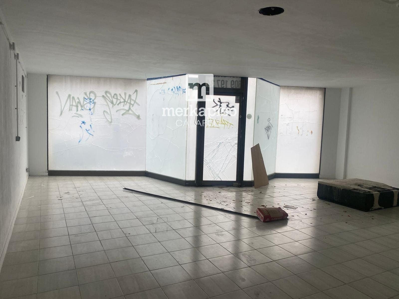 Komercyjne na sprzedaż w El Vendrell - 189 000 € (Ref: 9535283)