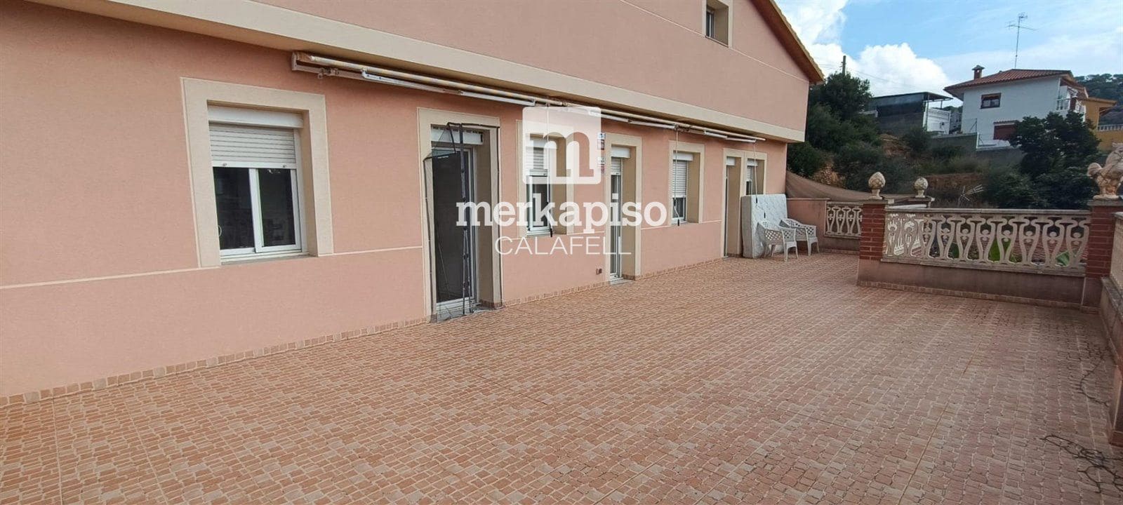 6 soverom Villa til salgs i Castellet i la Gornal med svømmebasseng - € 325 000 (Ref: 9535286)